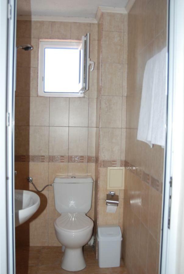 Rodos House Hotell Pomorie Exteriör bild