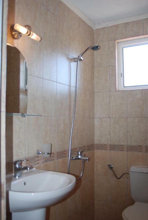 Rodos House Hotell Pomorie Exteriör bild